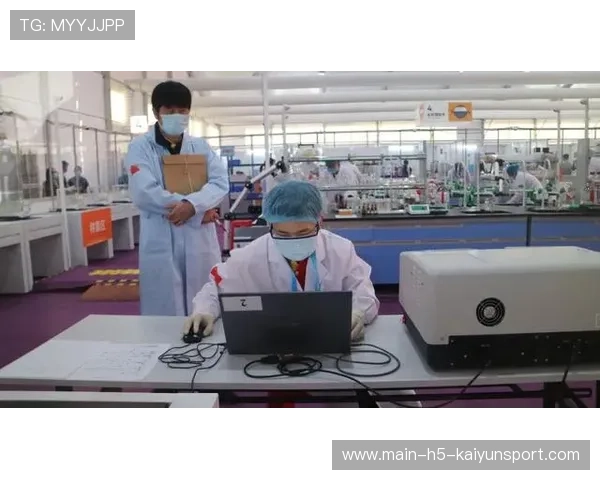 职业俱乐部是否设立战术实验室推动风格创新研究，职业俱乐部管理模式