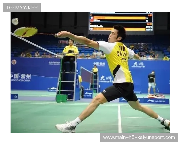 羽球选手的网前：他是如何通过手腕抖动完成隐蔽的勾对角球的